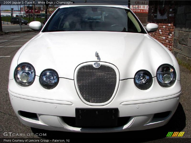 White Onyx / Champagne 2006 Jaguar S-Type R