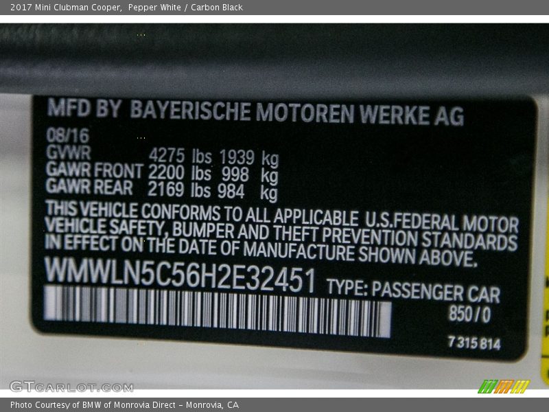 Pepper White / Carbon Black 2017 Mini Clubman Cooper
