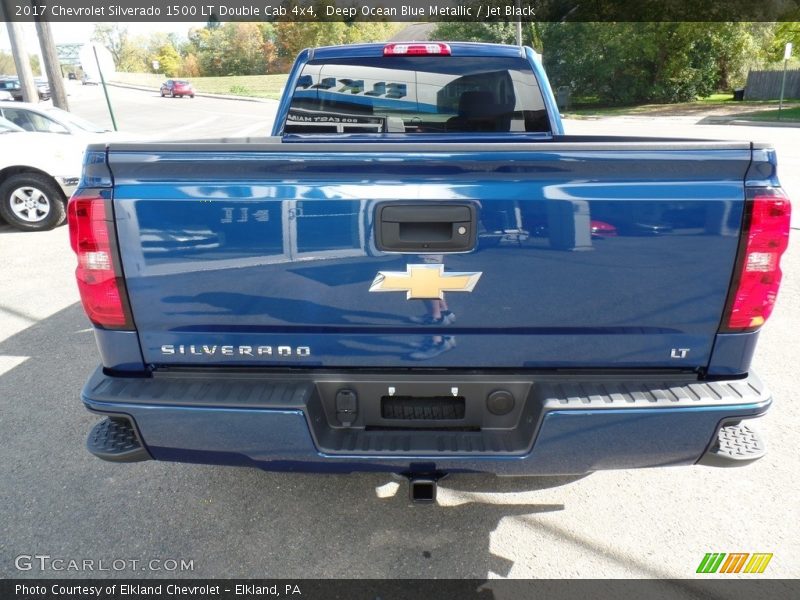 Deep Ocean Blue Metallic / Jet Black 2017 Chevrolet Silverado 1500 LT Double Cab 4x4