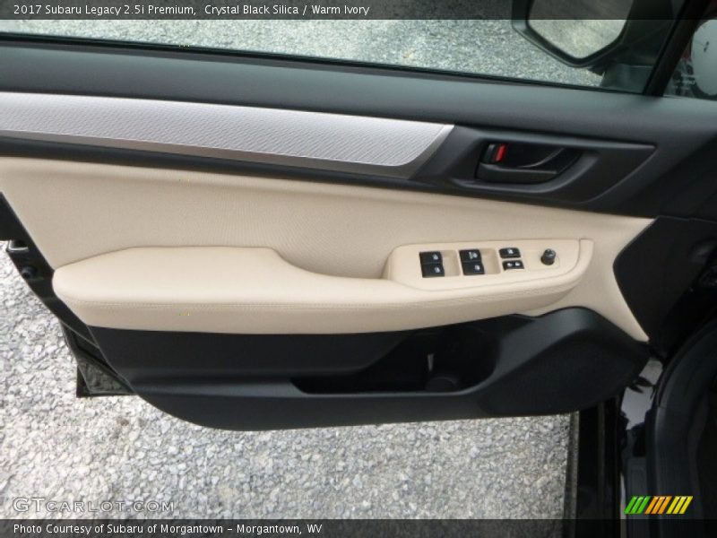 Crystal Black Silica / Warm Ivory 2017 Subaru Legacy 2.5i Premium