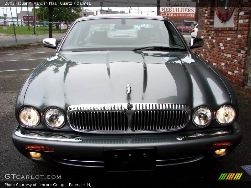 Quartz / Oatmeal 2003 Jaguar XJ Vanden Plas