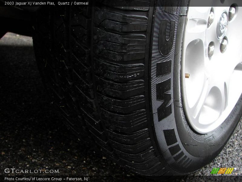 Quartz / Oatmeal 2003 Jaguar XJ Vanden Plas