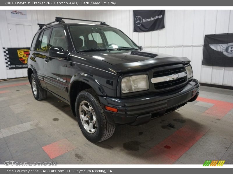 Black / Medium Gray 2001 Chevrolet Tracker ZR2 Hardtop 4WD