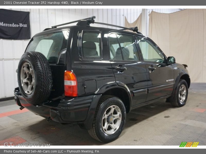 Black / Medium Gray 2001 Chevrolet Tracker ZR2 Hardtop 4WD