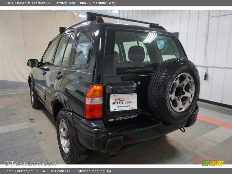 Black / Medium Gray 2001 Chevrolet Tracker ZR2 Hardtop 4WD