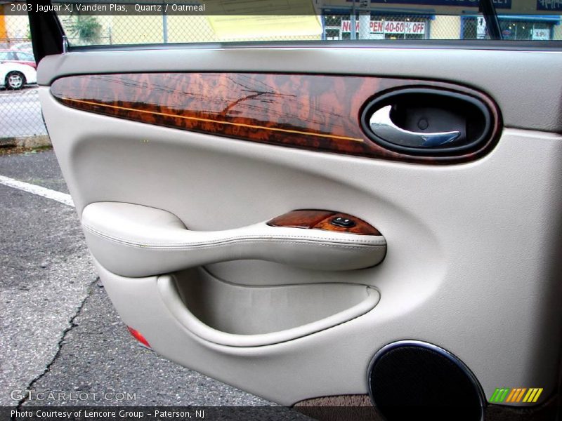 Quartz / Oatmeal 2003 Jaguar XJ Vanden Plas