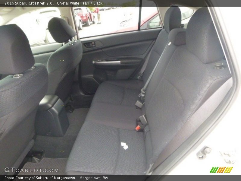 Crystal White Pearl / Black 2016 Subaru Crosstrek 2.0i