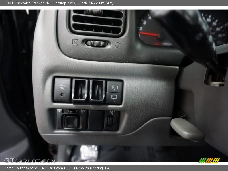 Controls of 2001 Tracker ZR2 Hardtop 4WD