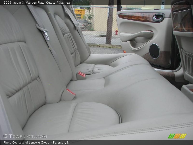 Quartz / Oatmeal 2003 Jaguar XJ Vanden Plas