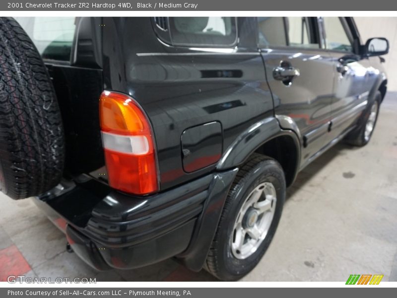Black / Medium Gray 2001 Chevrolet Tracker ZR2 Hardtop 4WD