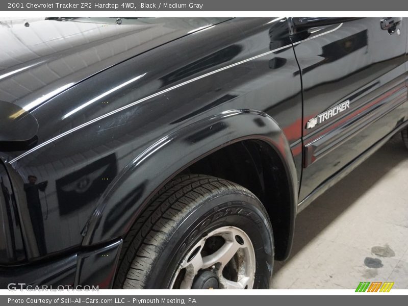 Black / Medium Gray 2001 Chevrolet Tracker ZR2 Hardtop 4WD