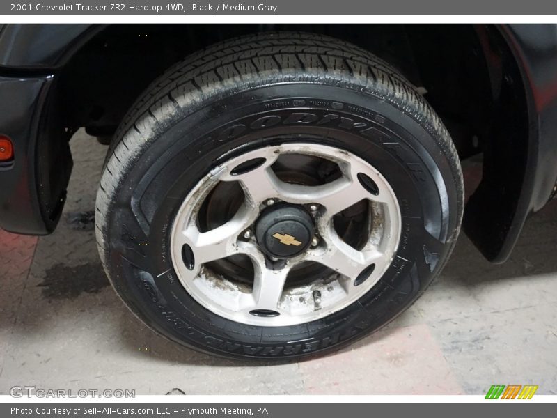 Black / Medium Gray 2001 Chevrolet Tracker ZR2 Hardtop 4WD
