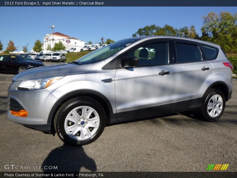 Ingot Silver Metallic / Charcoal Black 2013 Ford Escape S