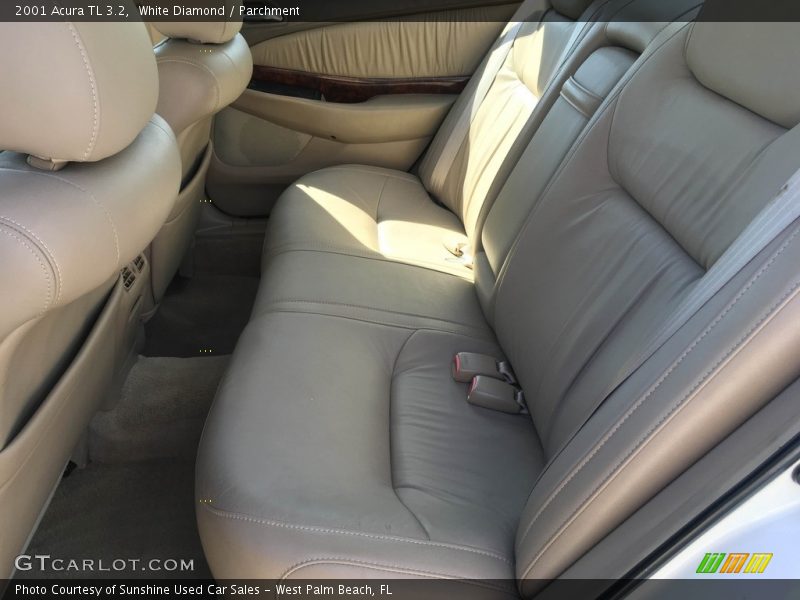 White Diamond / Parchment 2001 Acura TL 3.2
