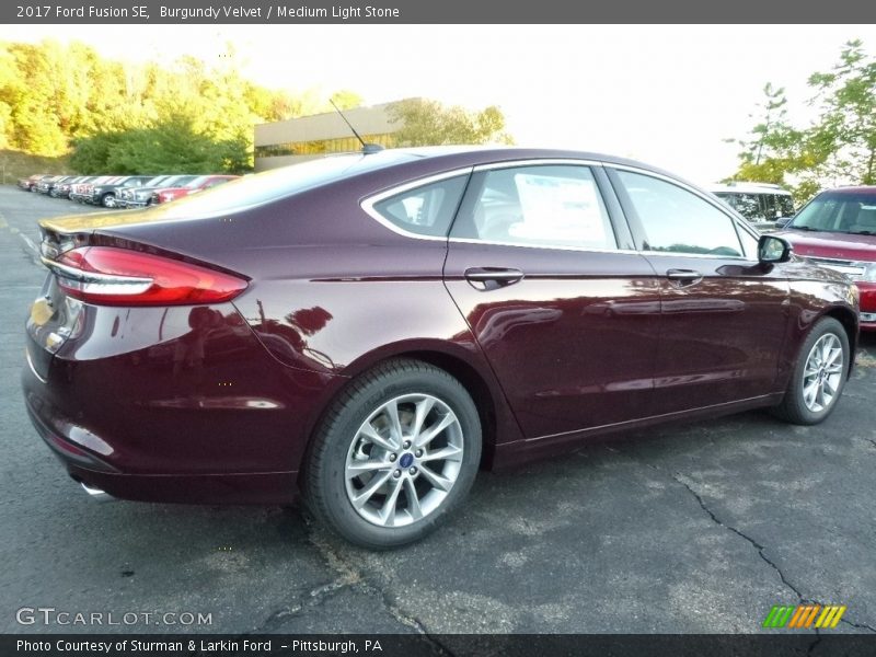 Burgundy Velvet / Medium Light Stone 2017 Ford Fusion SE