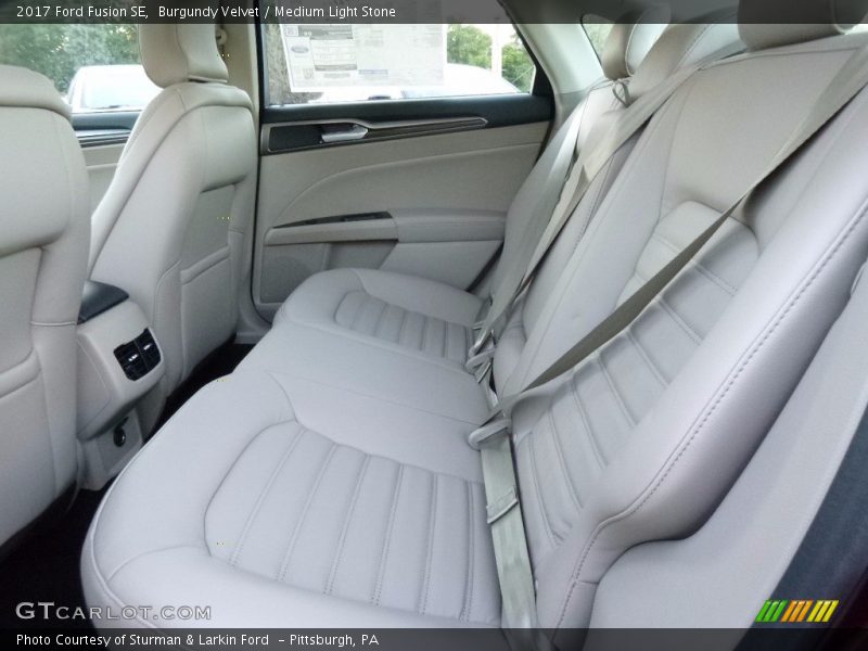 Burgundy Velvet / Medium Light Stone 2017 Ford Fusion SE