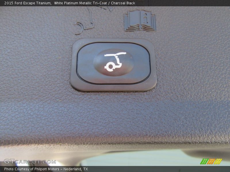 White Platinum Metallic Tri-Coat / Charcoal Black 2015 Ford Escape Titanium