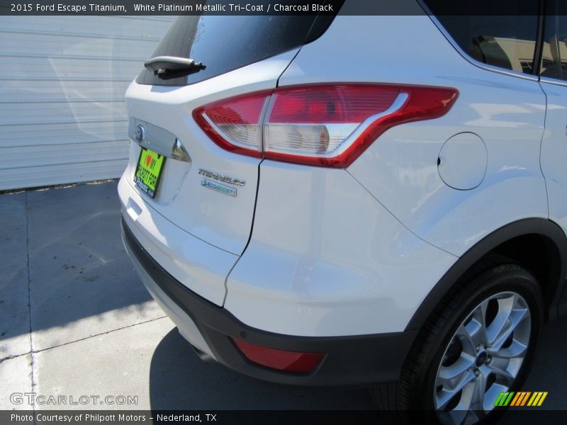 White Platinum Metallic Tri-Coat / Charcoal Black 2015 Ford Escape Titanium
