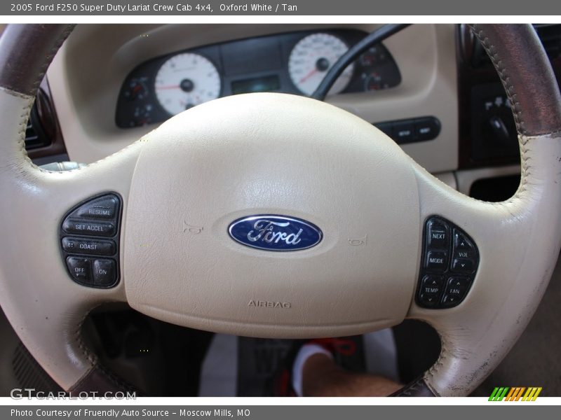 Oxford White / Tan 2005 Ford F250 Super Duty Lariat Crew Cab 4x4