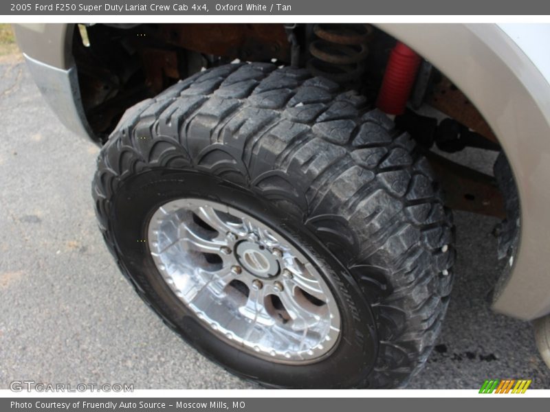Oxford White / Tan 2005 Ford F250 Super Duty Lariat Crew Cab 4x4