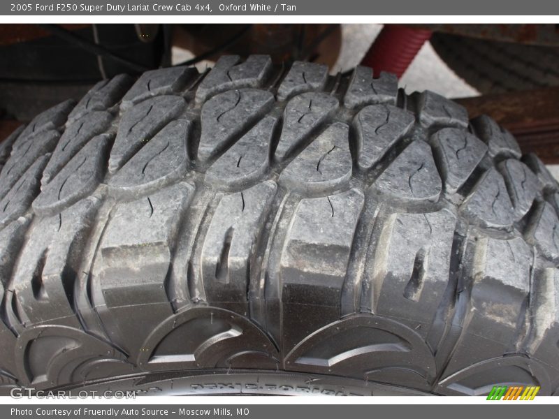 Oxford White / Tan 2005 Ford F250 Super Duty Lariat Crew Cab 4x4