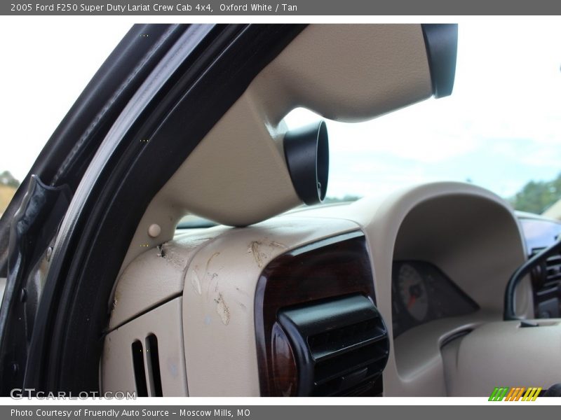 Oxford White / Tan 2005 Ford F250 Super Duty Lariat Crew Cab 4x4