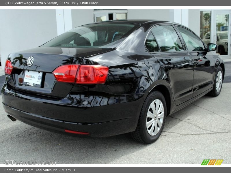 Black Uni / Titan Black 2013 Volkswagen Jetta S Sedan