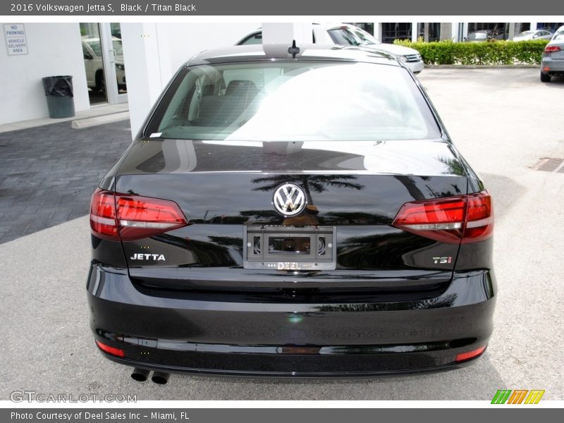 Black / Titan Black 2016 Volkswagen Jetta S