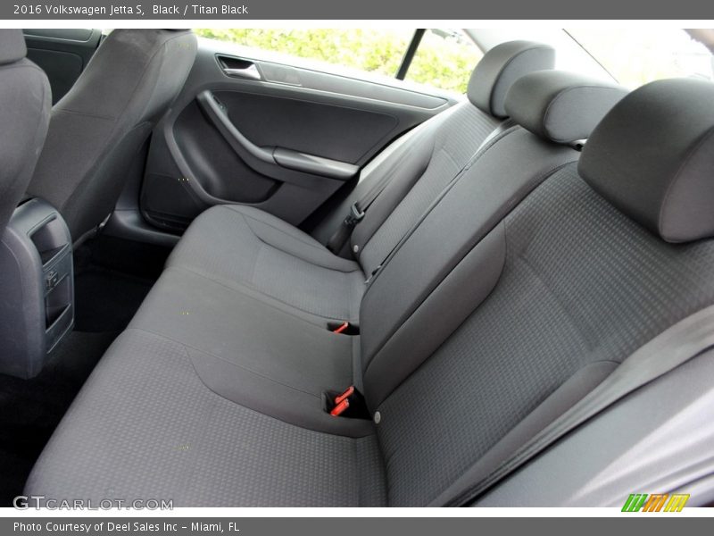 Black / Titan Black 2016 Volkswagen Jetta S