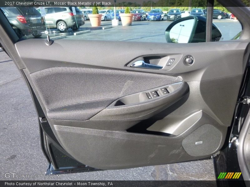 Mosaic Black Metallic / Jet Black 2017 Chevrolet Cruze LT
