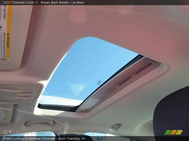 Mosaic Black Metallic / Jet Black 2017 Chevrolet Cruze LT