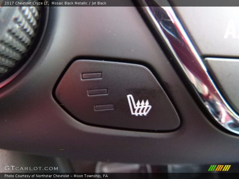 Mosaic Black Metallic / Jet Black 2017 Chevrolet Cruze LT
