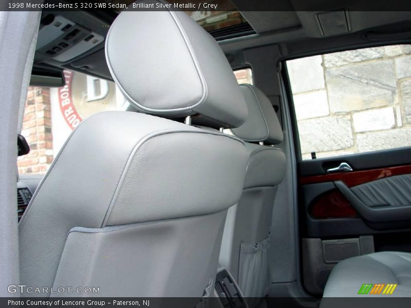 Brilliant Silver Metallic / Grey 1998 Mercedes-Benz S 320 SWB Sedan