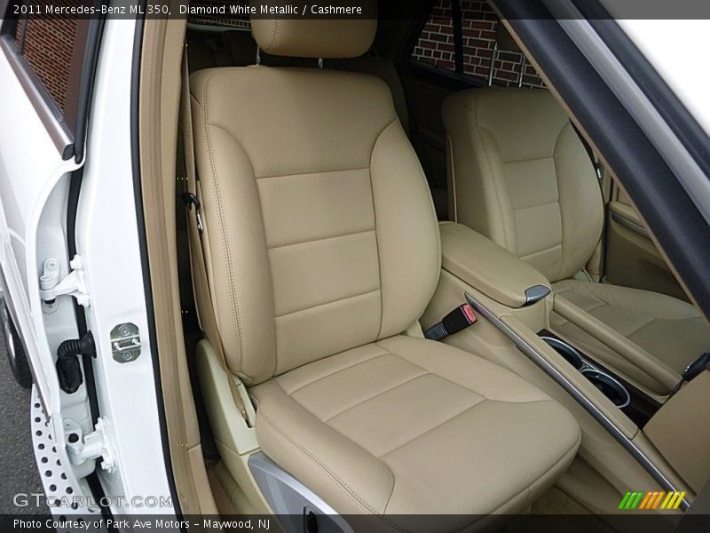 Diamond White Metallic / Cashmere 2011 Mercedes-Benz ML 350