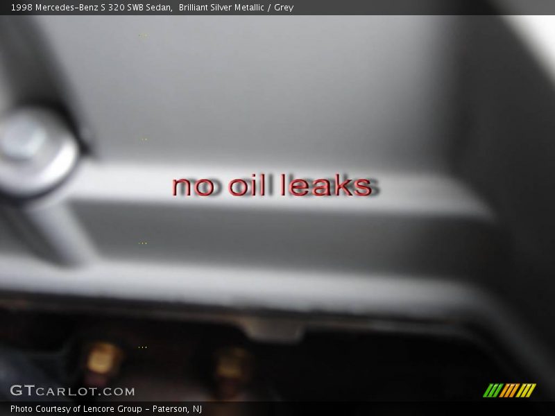 Brilliant Silver Metallic / Grey 1998 Mercedes-Benz S 320 SWB Sedan