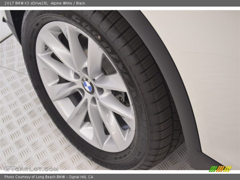 Alpine White / Black 2017 BMW X3 sDrive28i