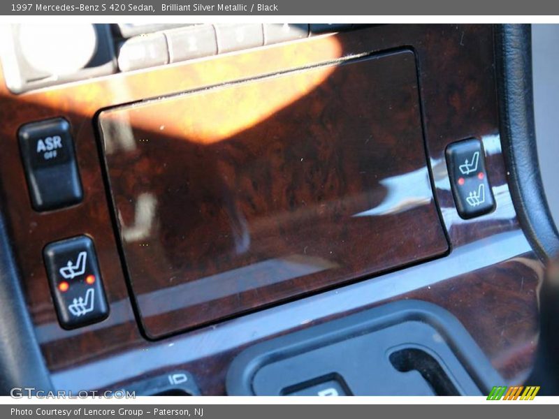 Brilliant Silver Metallic / Black 1997 Mercedes-Benz S 420 Sedan