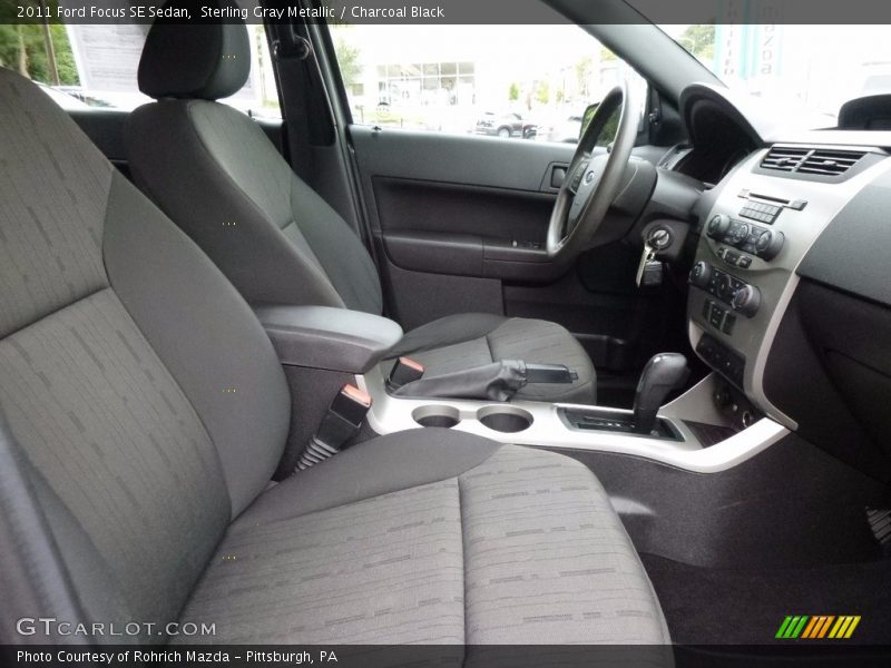 Sterling Gray Metallic / Charcoal Black 2011 Ford Focus SE Sedan