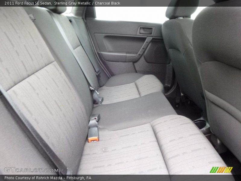 Sterling Gray Metallic / Charcoal Black 2011 Ford Focus SE Sedan