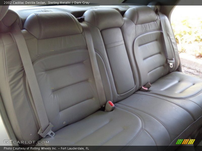 Sterling Metallic / Dark Gray 2002 Cadillac DeVille Sedan