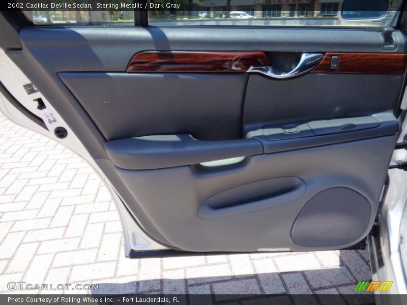 Sterling Metallic / Dark Gray 2002 Cadillac DeVille Sedan
