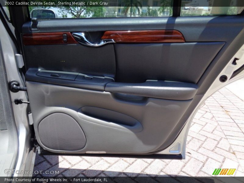 Sterling Metallic / Dark Gray 2002 Cadillac DeVille Sedan