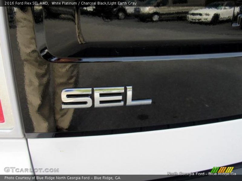 White Platinum / Charcoal Black/Light Earth Gray 2016 Ford Flex SEL AWD
