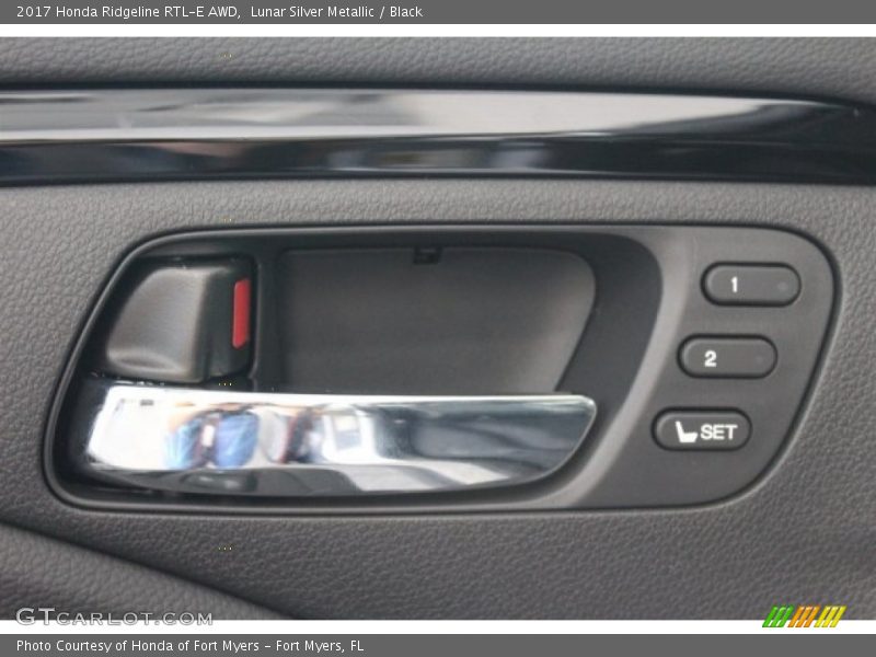 Lunar Silver Metallic / Black 2017 Honda Ridgeline RTL-E AWD