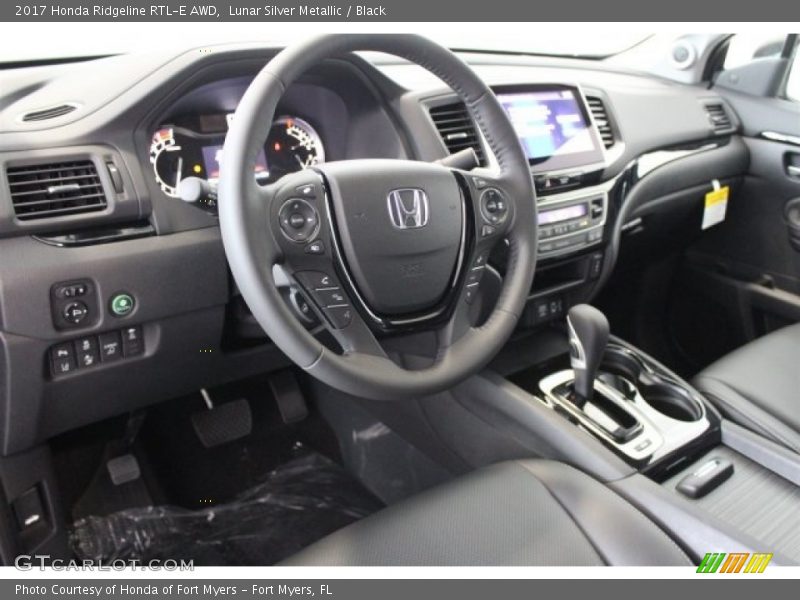 Lunar Silver Metallic / Black 2017 Honda Ridgeline RTL-E AWD