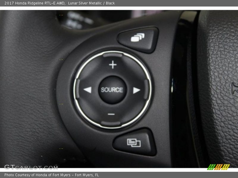 Lunar Silver Metallic / Black 2017 Honda Ridgeline RTL-E AWD
