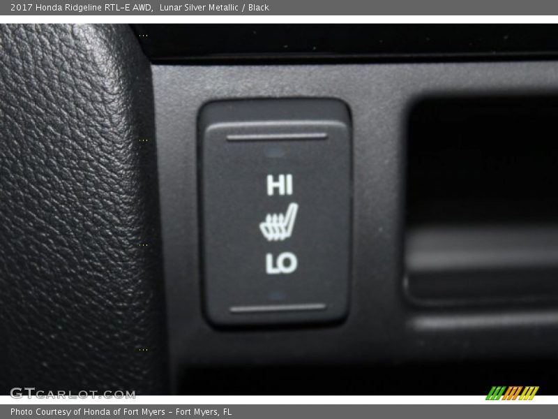 Lunar Silver Metallic / Black 2017 Honda Ridgeline RTL-E AWD