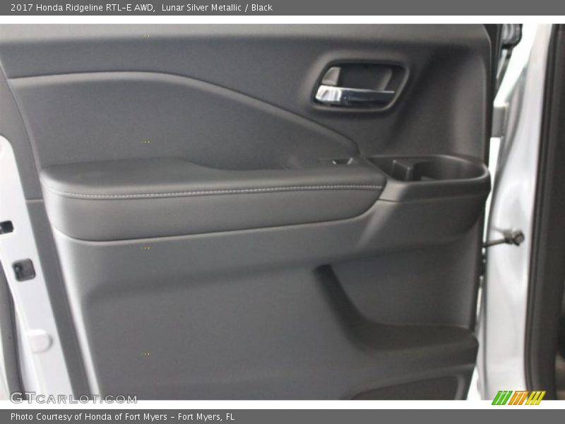 Lunar Silver Metallic / Black 2017 Honda Ridgeline RTL-E AWD