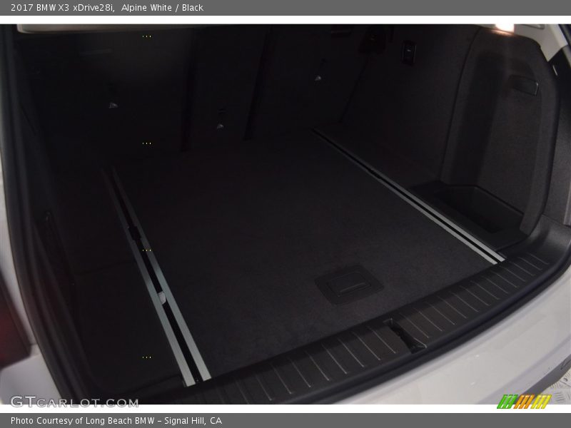 Alpine White / Black 2017 BMW X3 xDrive28i