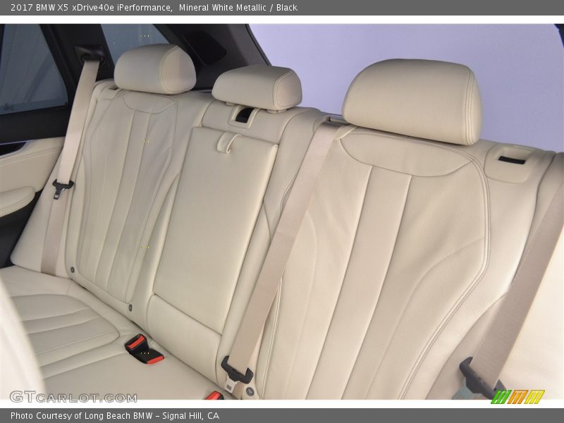 Rear Seat of 2017 X5 xDrive40e iPerformance